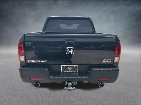 Used 2022 Honda Ridgeline Sport image 4
