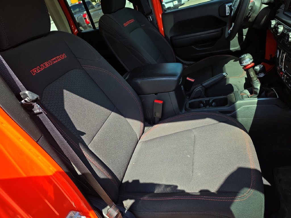 Used 2023 Jeep Wrangler Unlimited Rubicon AWD/4WD image 24
