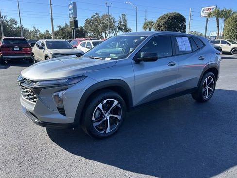 Used 2024 Chevrolet Trax RS w/ Driver Confidence Package image 3