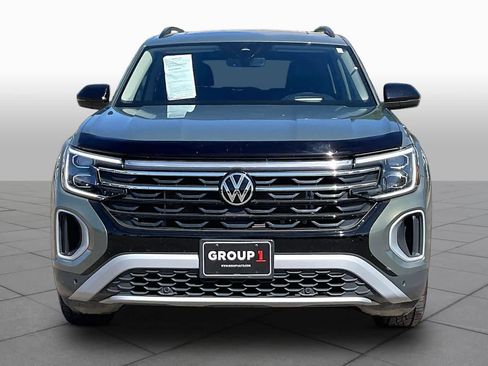 Used 2024 Volkswagen Atlas Peak Edition SEL AWD/4WD image 4