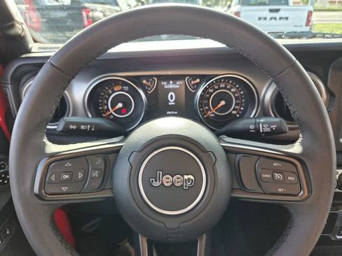 Used 2023 Jeep Wrangler Sport AWD/4WD image 27