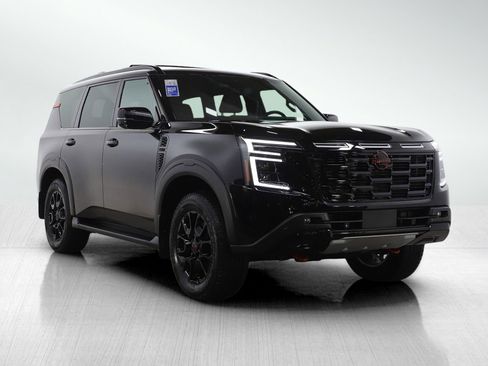 Used 2025 Nissan Armada PRO-4X w/ Pro-4X Premium Package image 7