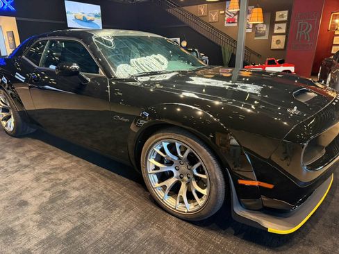 Used 2023 Dodge Challenger SRT Hellcat Redeye RWD image 6