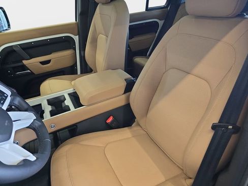 New 2026 Land Rover Defender 110 X-Dynamic SE AWD/4WD image 12