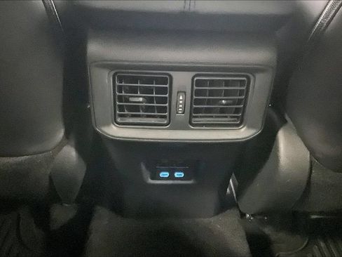 Used 2022 Toyota RAV4 XSE AWD/4WD image 30