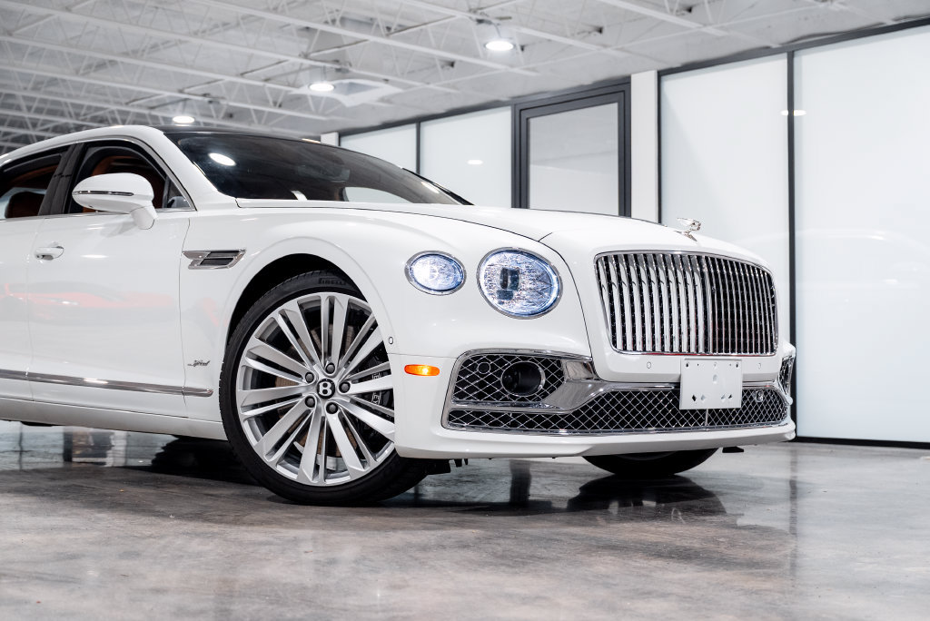 Used 2023 Bentley Flying Spur W12 AWD/4WD image 9