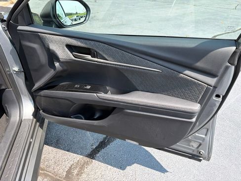 Used 2026 Toyota Camry XLE FWD image 24