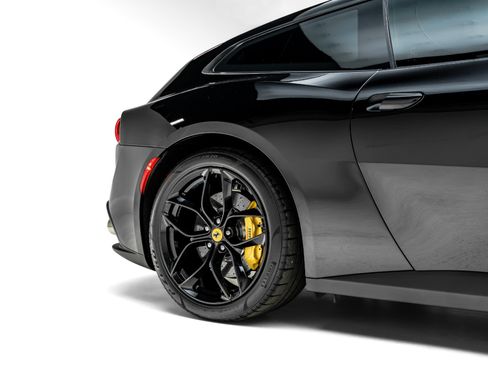 Used 2018 Ferrari GTC4Lusso T RWD image 8