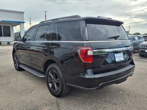 Used 2020 Ford Expedition XLT w/ Equipment Group 202A RWD image 4