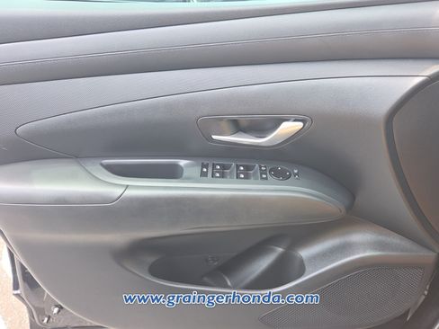 Used 2026 Hyundai Tucson SEL FWD image 23