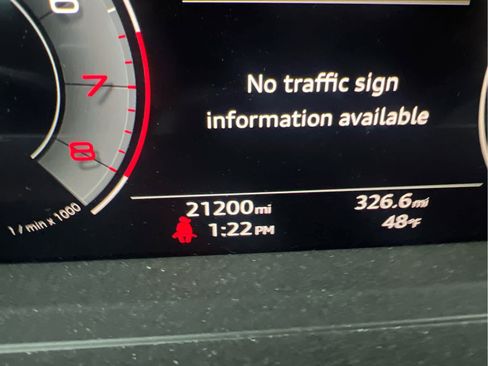 Used 2023 Audi A8 L 3.0T image 8