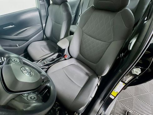 Used 2021 Toyota Corolla LE FWD image 19
