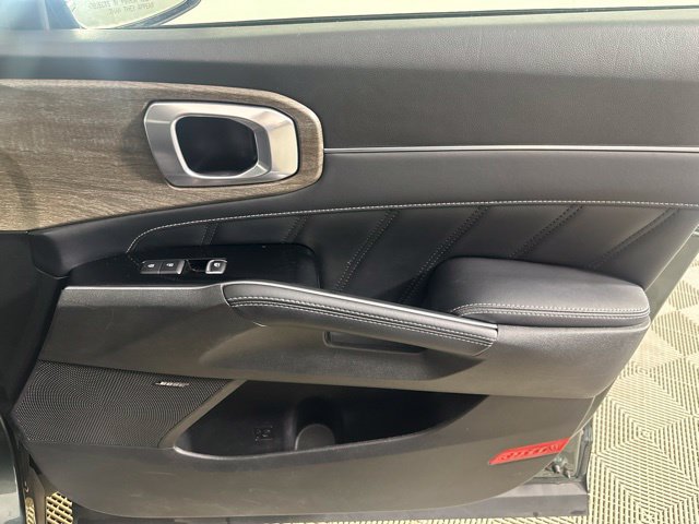Used 2021 Kia Sorento SX Prestige AWD/4WD image 26