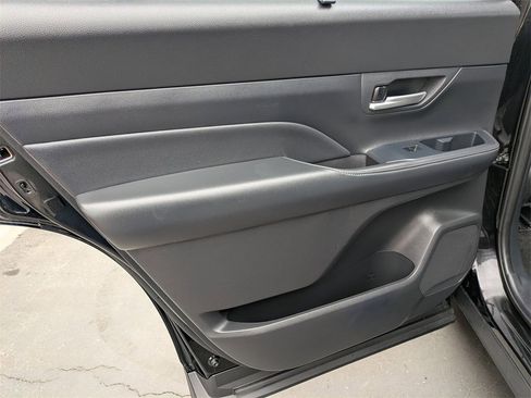 Used 2025 Toyota Grand Highlander XLE image 27