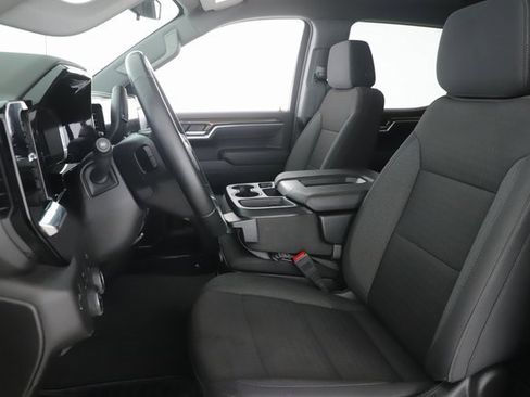 Used 2025 Chevrolet Silverado 1500 LT image 16