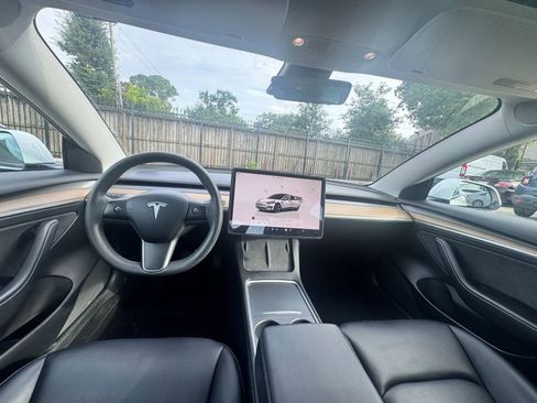 Used 2023 Tesla Model 3 Standard Range RWD image 2