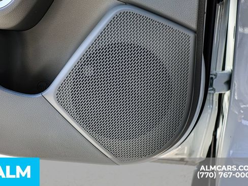 Used 2025 Kia Soul LX FWD image 50