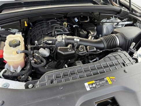 Used 2022 Jeep Grand Cherokee Limited image 21