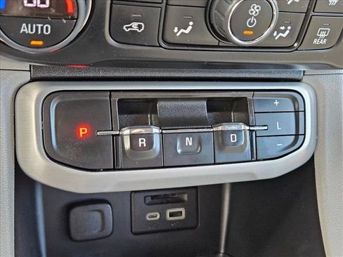 Used 2023 GMC Acadia SLT image 12