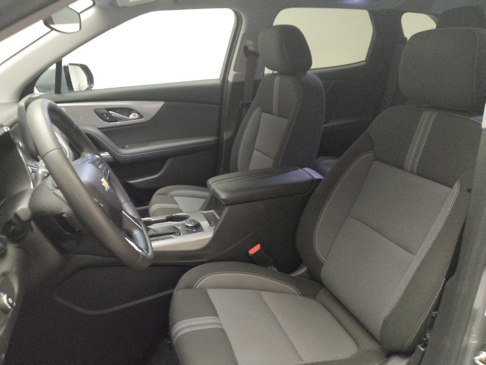 Used 2025 Chevrolet Blazer LT AWD/4WD image 17