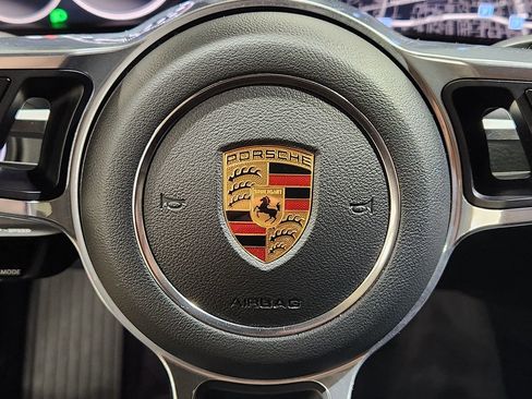 Used 2022 Porsche Cayenne image 49