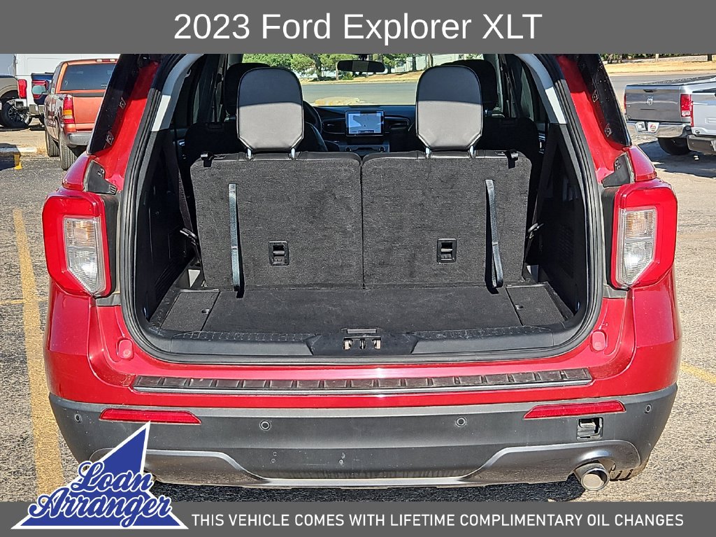 Used 2023 Ford Explorer XLT w/ Equipment Group 202A RWD image 18