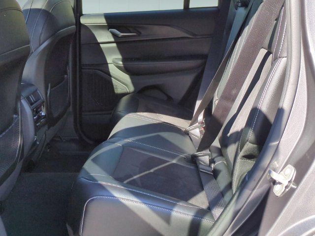Used 2023 Jeep Grand Cherokee Altitude AWD/4WD image 25