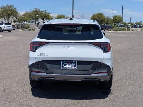 Certified 2026 Kia Sportage LX FWD image 5