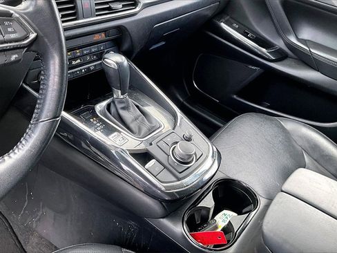 Used 2019 MAZDA CX-9 Touring w/ Touring Premium Package image 10