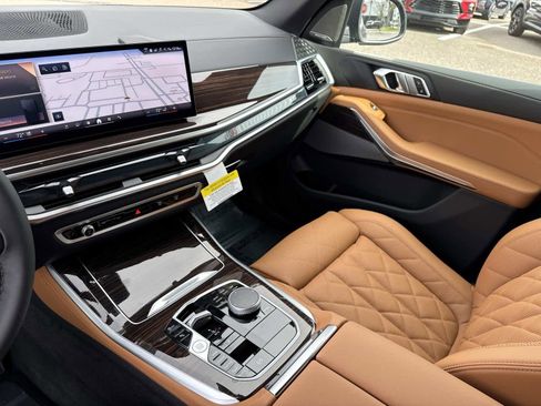 New 2026 BMW X5 xDrive40i w/ Climate Comfort Package image 24