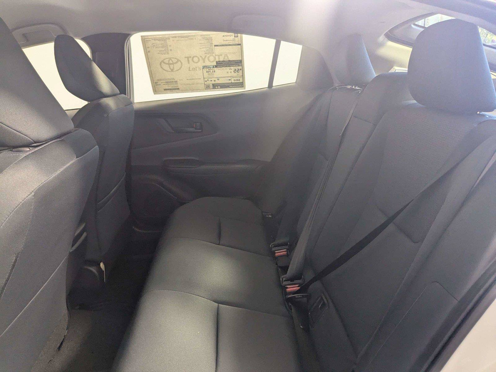 New 2027 Toyota Prius LE FWD image 22