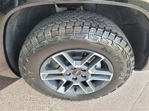 New 2026 GMC Terrain AT4 w/ Convenience Package III image 18