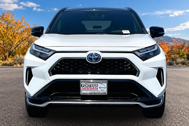 Used 2022 Toyota RAV4 XSE w/ Weather Package AWD/4WD image 2