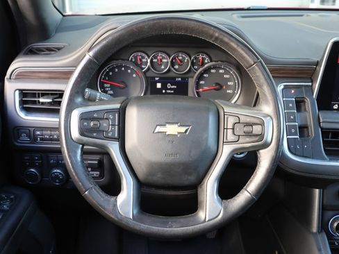 Used 2021 Chevrolet Tahoe LT w/ LT Signature Package image 19