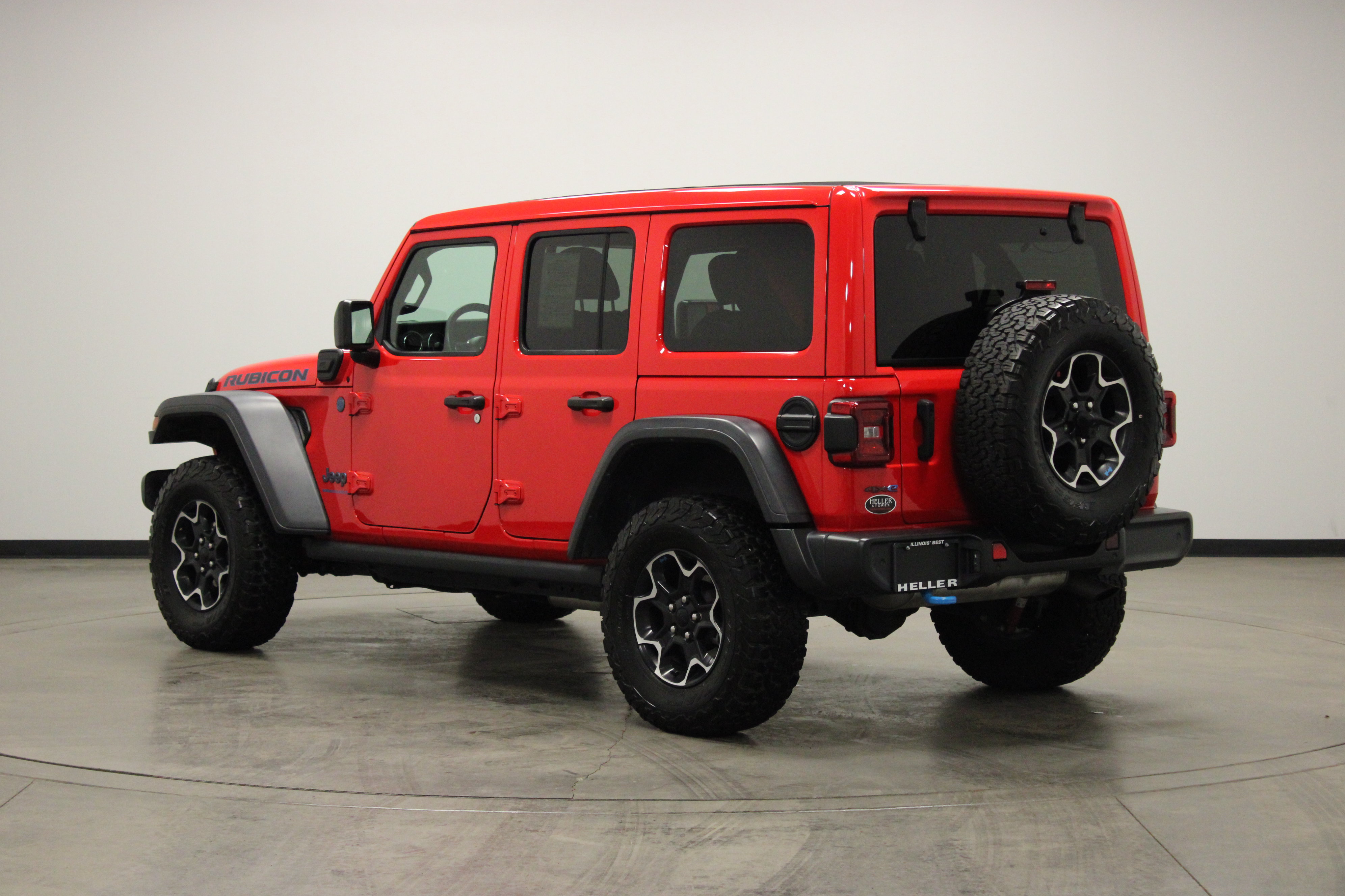 Used 2023 Jeep Wrangler Unlimited Rubicon 4xe w/ Safety Group AWD/4WD image 6