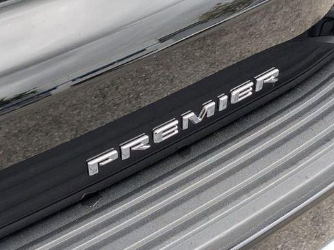 Used 2024 Chevrolet Tahoe Premier image 16