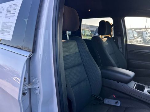 Used 2021 Jeep Grand Cherokee Laredo RWD image 22