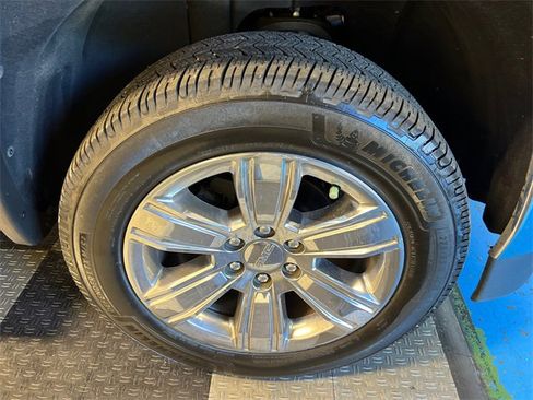 Used 2018 GMC Sierra 1500 SLT image 8