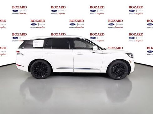 Used 2022 Lincoln Aviator Reserve w/ Equipment Group 201A RWD image 9
