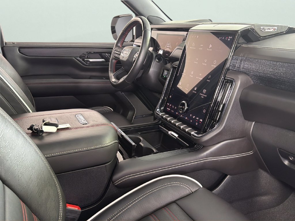 Used 2025 GMC Yukon AT4 Ultimate AWD/4WD image 40