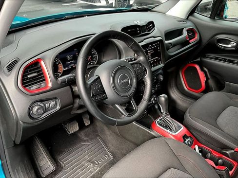 Used 2022 Jeep Renegade Trailhawk w/ Sun/Sound Group image 17