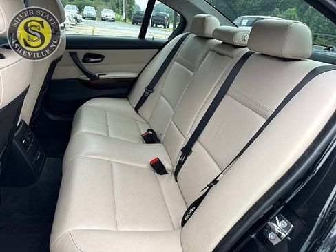 Used 2009 BMW 328i Sedan RWD image 13