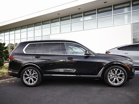 Used 2023 BMW X7 xDrive40i image 4