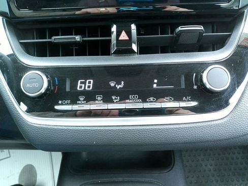 Certified 2023 Toyota Corolla LE image 17