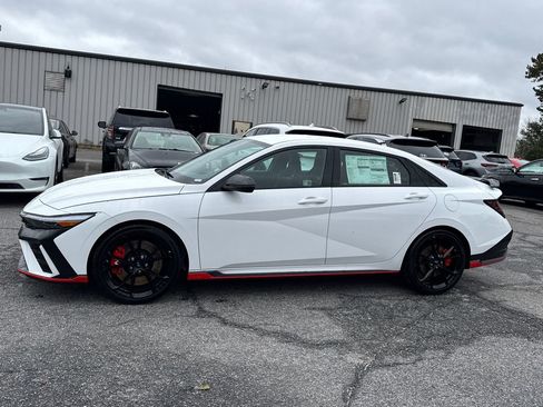 New 2025 Hyundai Elantra N image 2