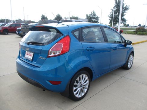 Used 2014 Ford Fiesta SE w/ Equipment Group 201A FWD image 5