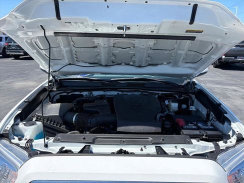 Used 2023 Toyota Tacoma SR5 image 31