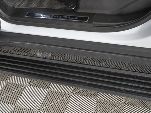 Used 2026 GMC Yukon Denali Ultimate image 18