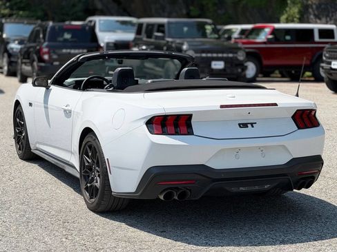 Used 2026 Ford Mustang GT Premium w/ GT Performance Package RWD image 6