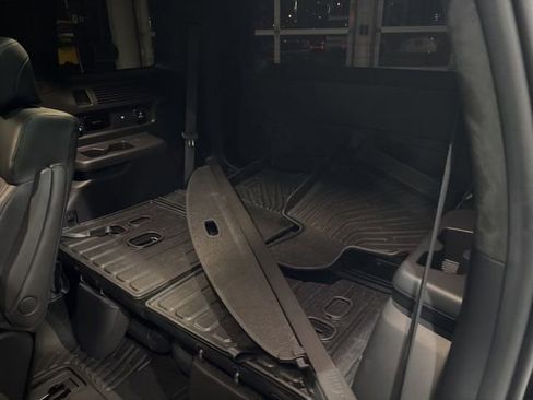 Used 2025 Hyundai Santa Fe Calligraphy image 32